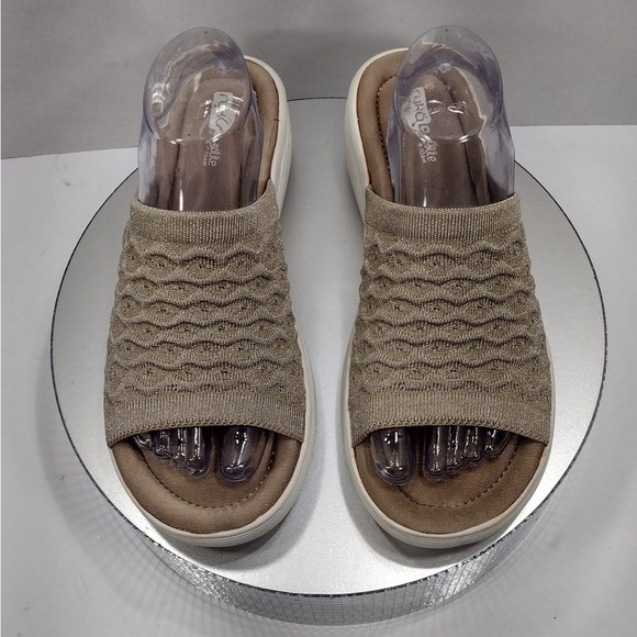 Rika ortholite Women's Slip-On Sandals size 11 pre owned Exellent condition - Picture 1 of 7